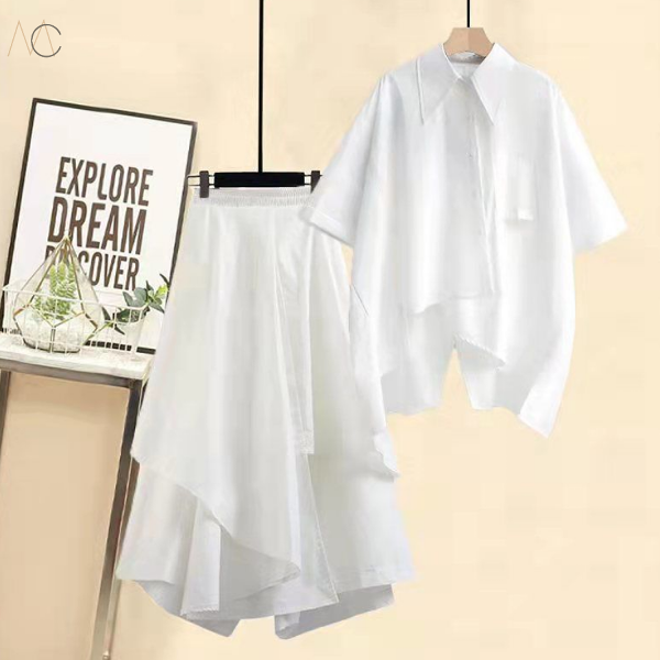ホワイト/シャツ+ホワイト/スカート