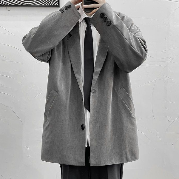 グレー/スーツジャケット+ホワイト/シャツ+ネクタイ