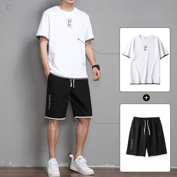 ホワイト/Tシャツ+ブラック/パンツ（5分丈）