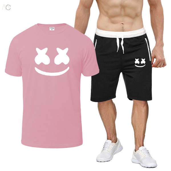 ピンク/Tシャツ+ブラック/ショートパンツ