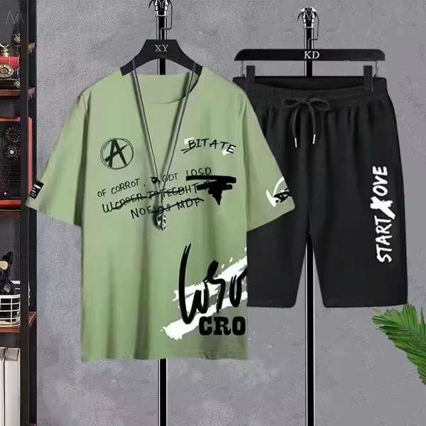 グリーン1/Tシャツ+ブラック/パンツ