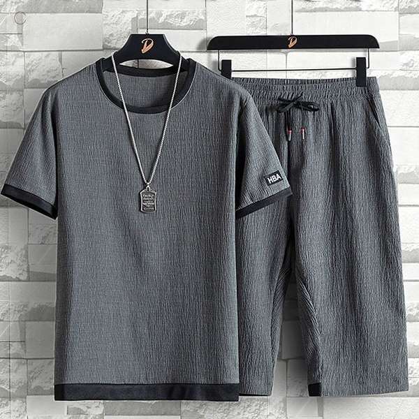 グレー/Tシャツ+グレー/パンツ