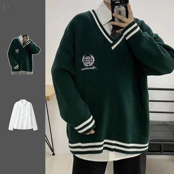 グリーン/セーター+ホワイト/シャツ