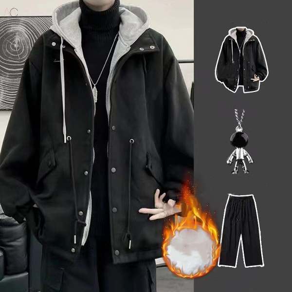 ブラック/ジャケット＋ブラック/パンツ＋ネックレス
